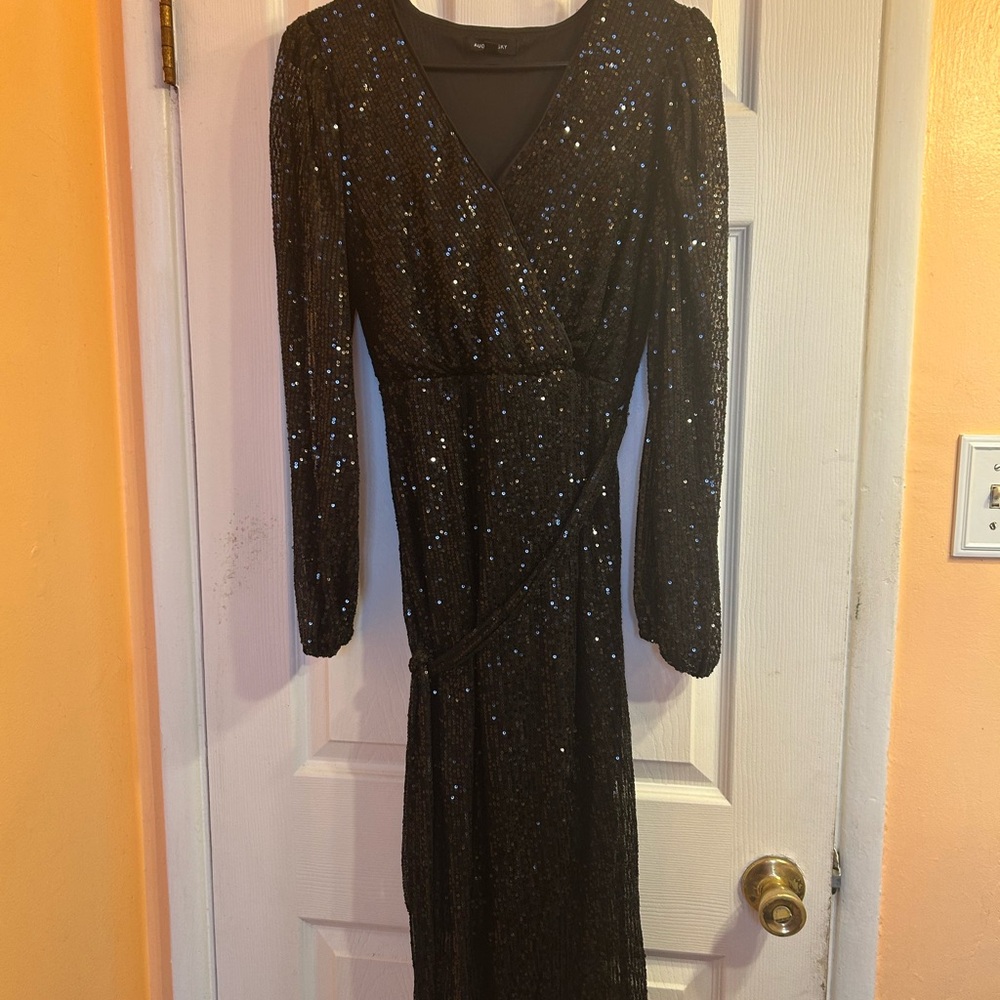 Elegant Black Sequin Dress